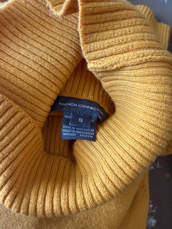 French Connection Turtleneck S - Picture 5 of 7